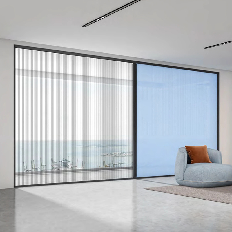 China's foreign trade started steadily and the total export value in the first two months hit a r...